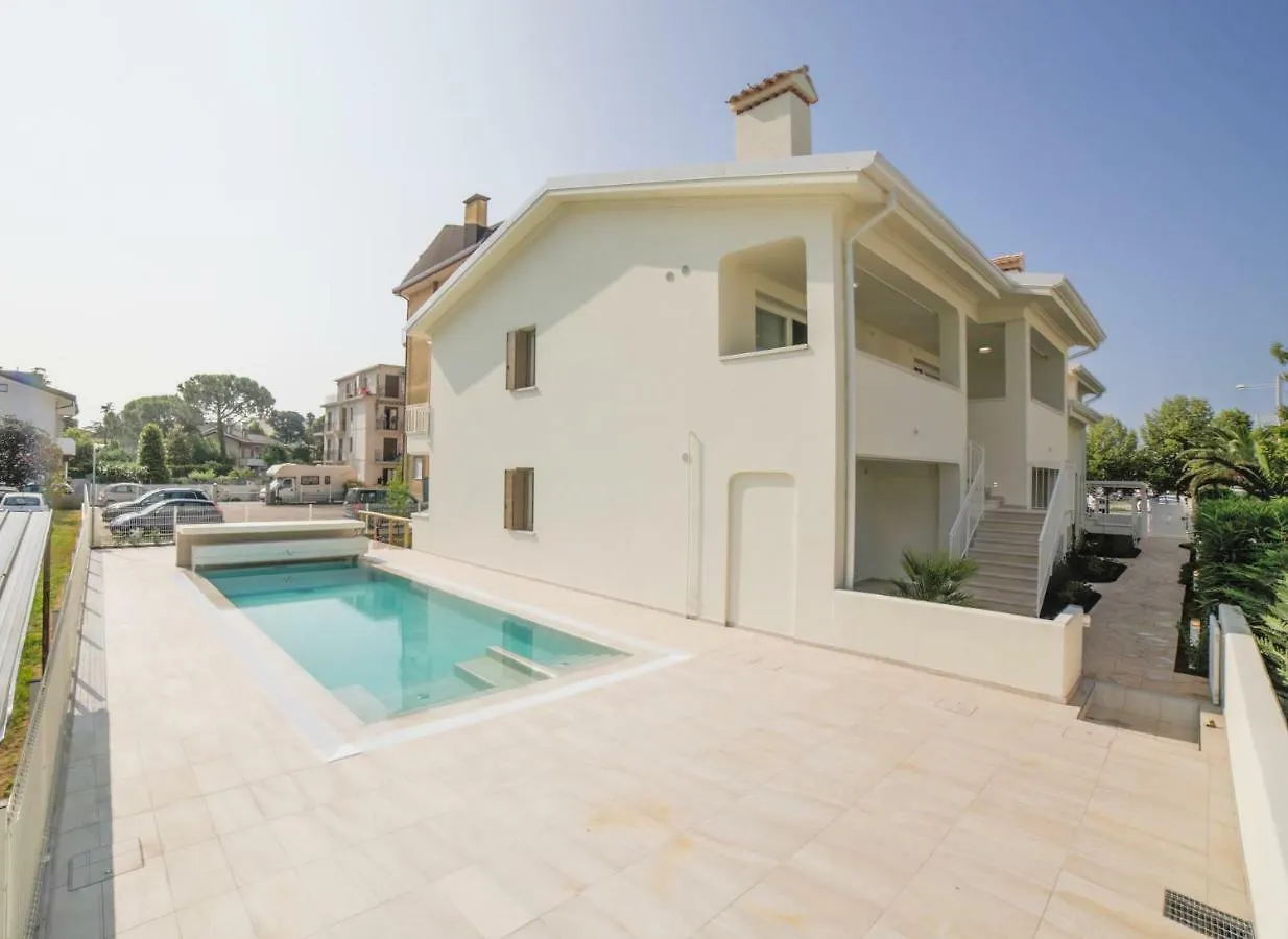 Domus Fiorita Apartment Lido di Jesolo