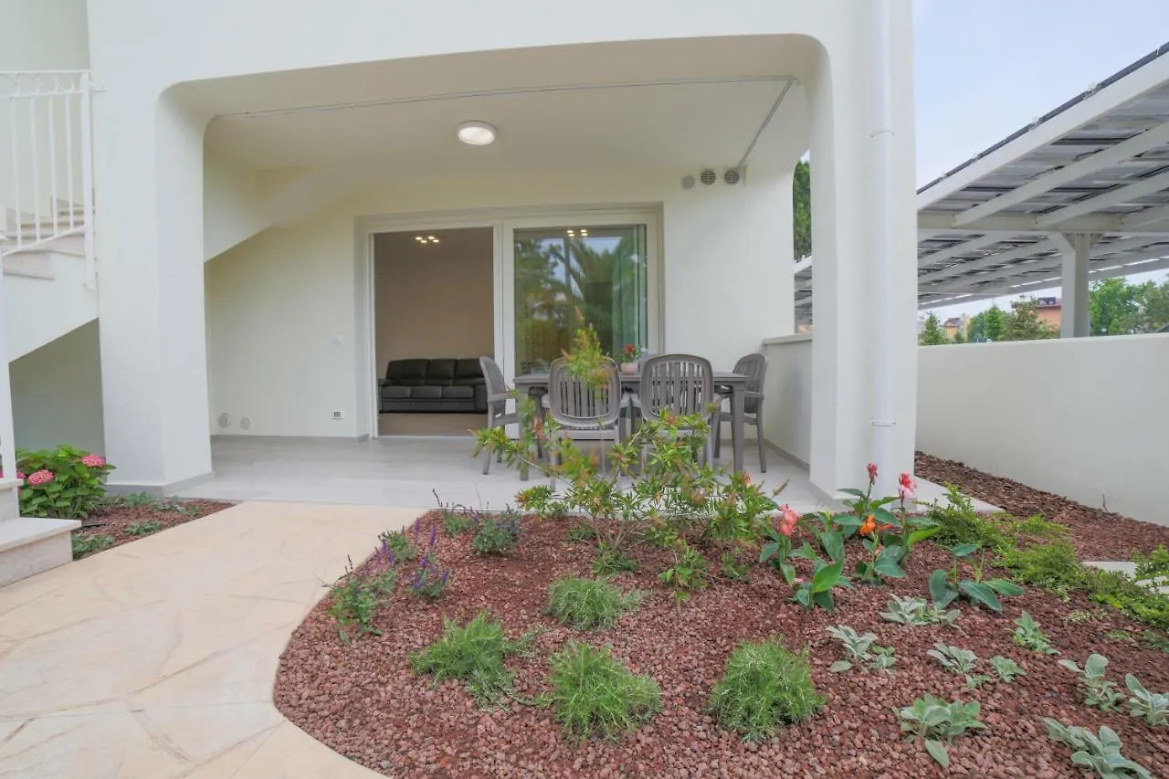 Domus Fiorita Apartment Lido di Jesolo Italy