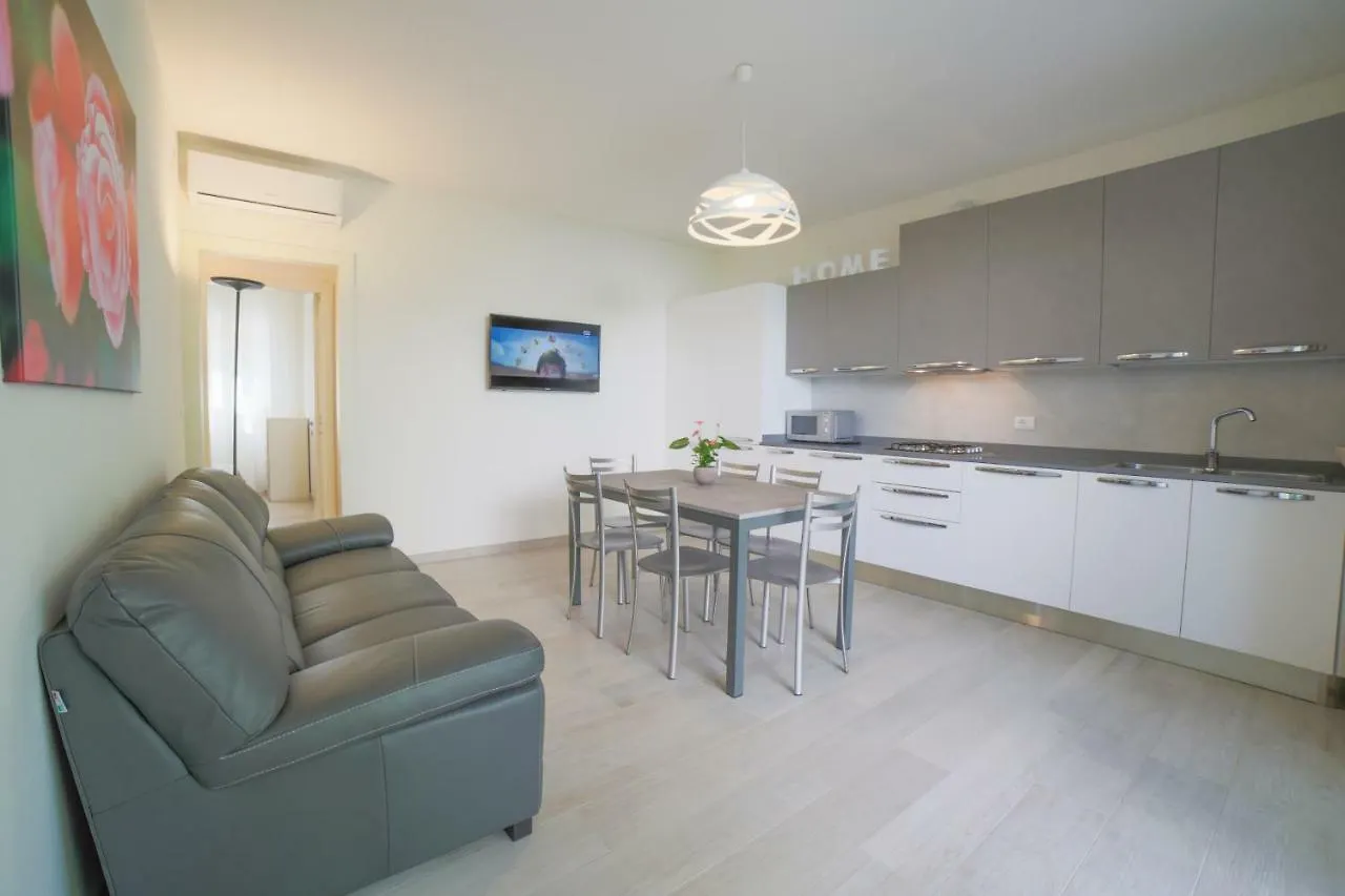 Domus Fiorita Apartment Lido di Jesolo