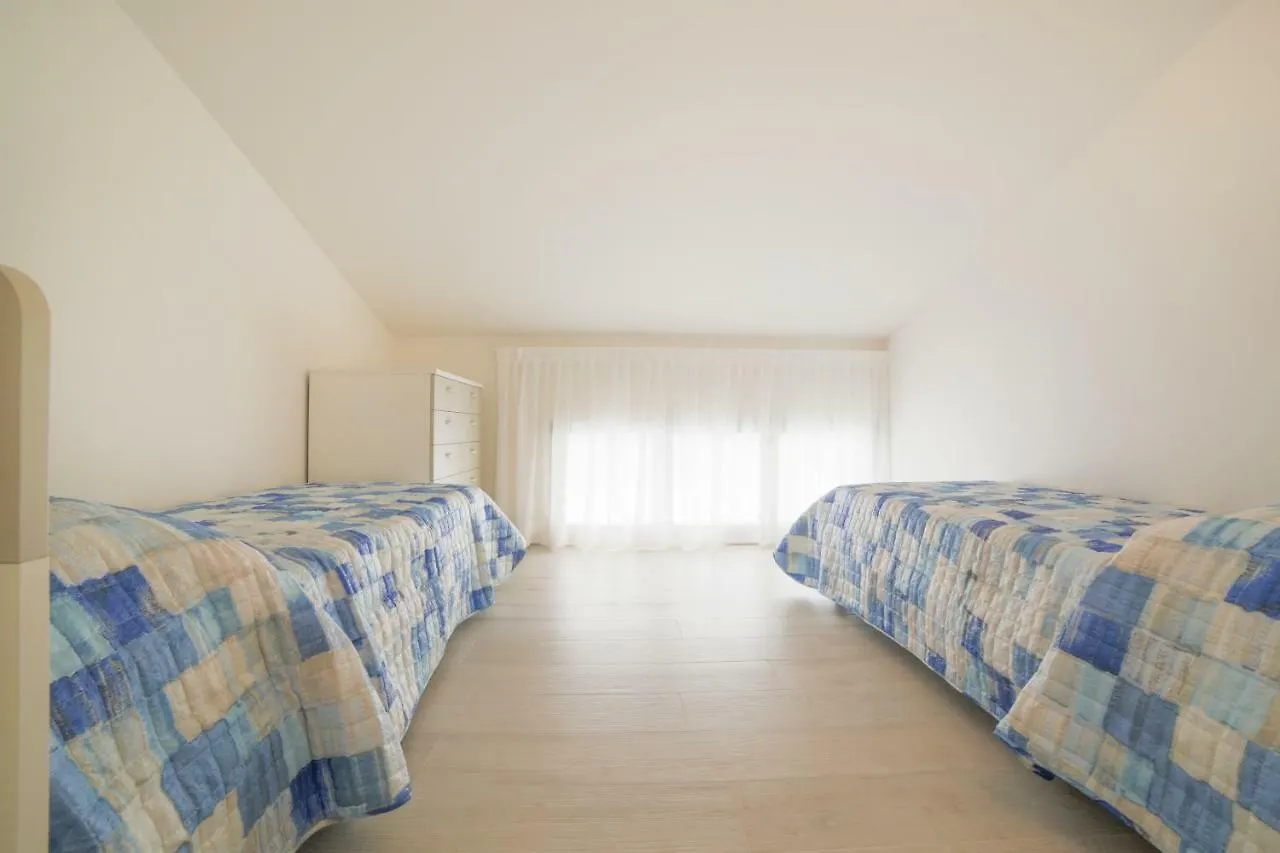 Domus Fiorita Apartment Lido di Jesolo