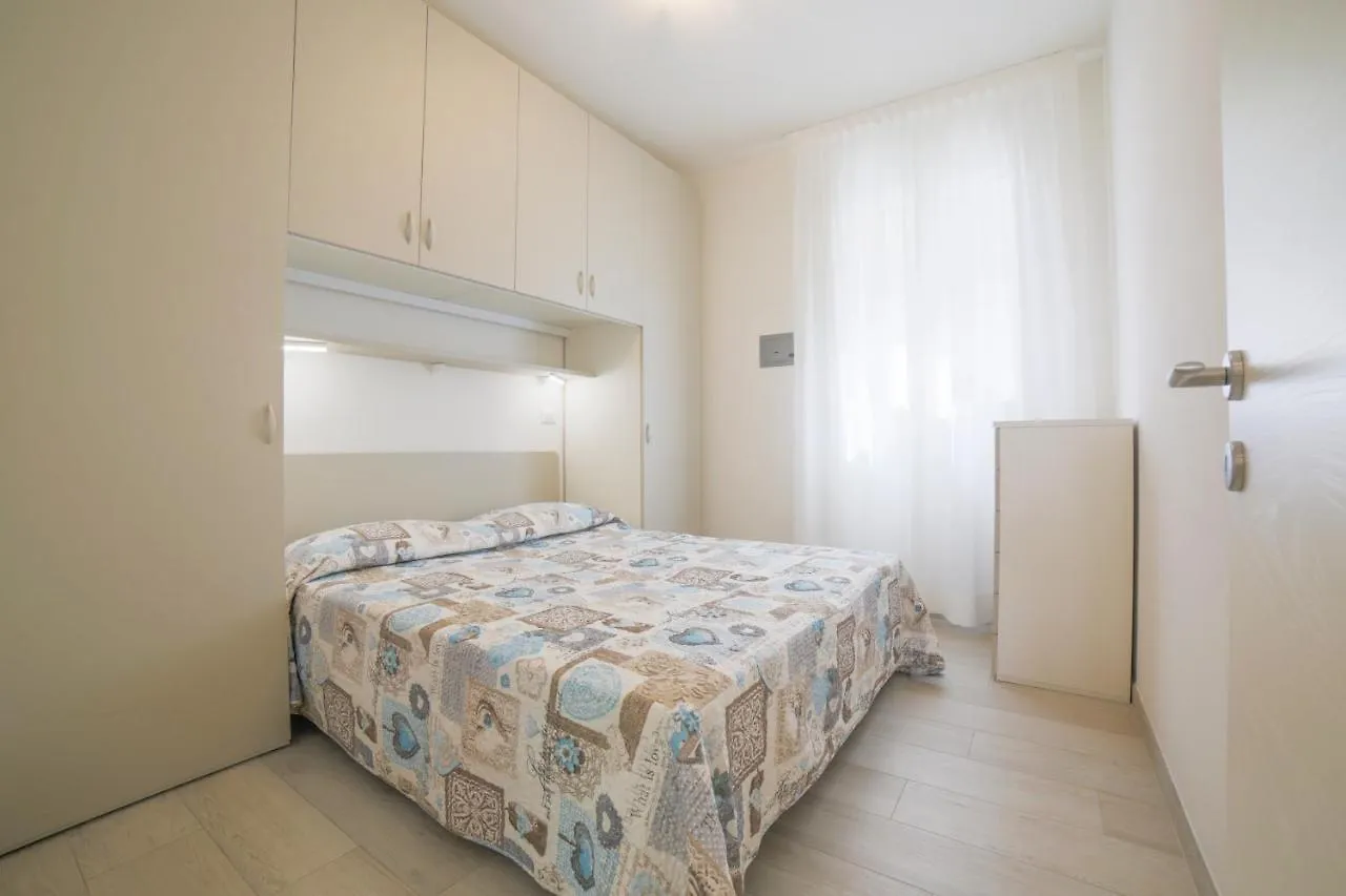 Domus Fiorita Apartment Lido di Jesolo 0*,